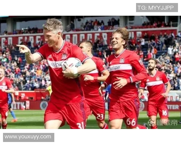 多伦多与达拉斯激战正酣比分悬念引人关注 多伦多与达拉斯激战正酣比分悬念引人关注