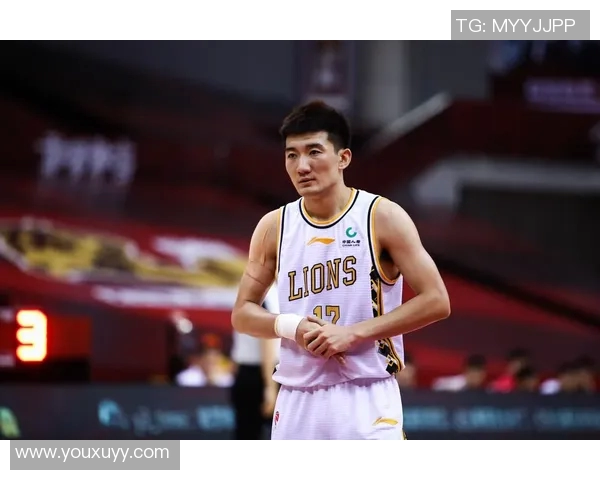 孙铭徽：从篮球新星到国家队核心的成长之路与奋斗历程