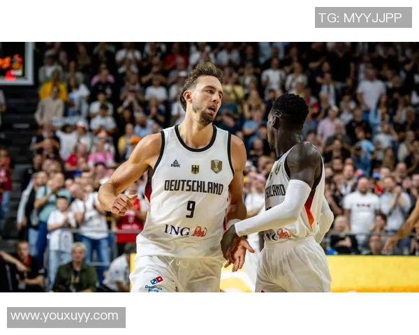 男篮德国与法国激战正酣比分悬念迭起引发球迷热议