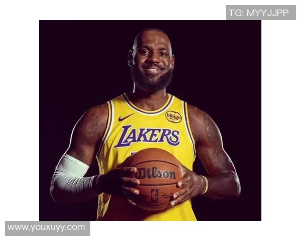 詹姆斯的传奇之路：从天赋少年到NBA历史伟大球员的蜕变与成就