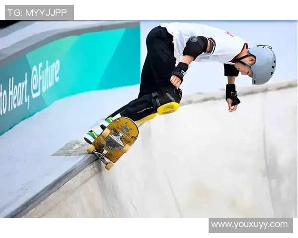 重庆滑板队与南京滑板队赛后复盘探讨团队协作与战术配合的成功之道 重庆滑板队与南京滑板队赛后复盘探讨团队协作与战术配合的成功之道