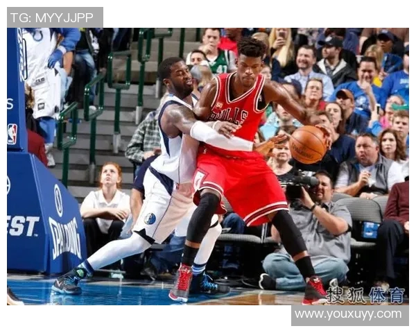 雷霆与小牛首节激战精彩回顾双方球员表现与战术分析 雷霆与小牛首节激战精彩回顾双方球员表现与战术分析