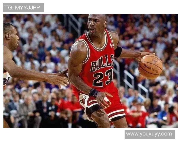 乔丹克拉克森的篮球之路与成就解析：从新秀到明星球员的蜕变之旅